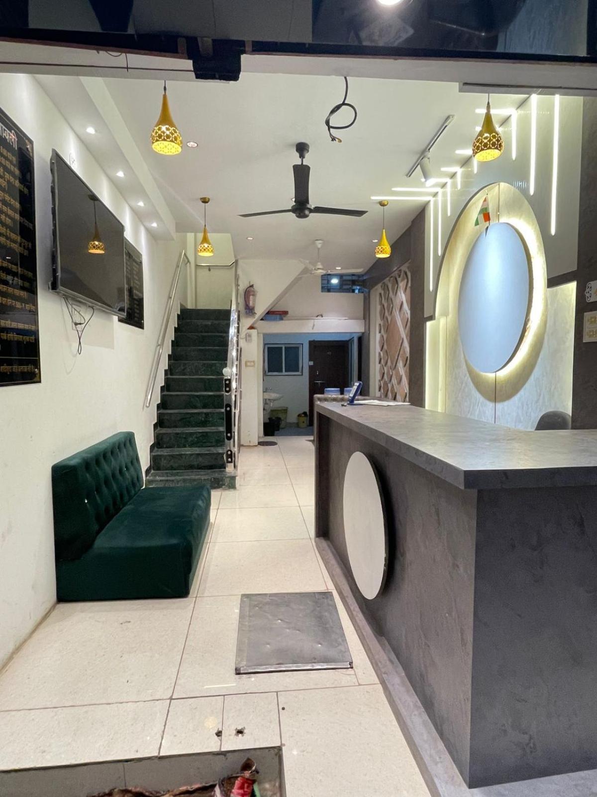 Hotel Amritam Inn اوجاين المظهر الخارجي الصورة